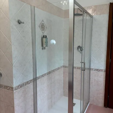 Oda ve Kahvaltı Dojo Idro