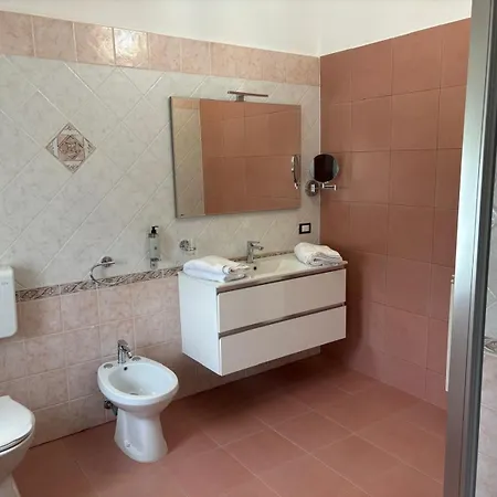 Oda ve Kahvaltı Dojo Idro 4*